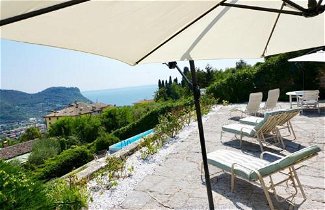 Foto 1 - Casa a Garda con piscina privata