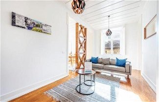 Foto 1 - Sunny Downtown Apartment by GuestReady