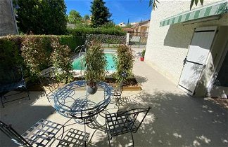 Foto 1 - Appartamento a Pont-Saint-Esprit con piscina